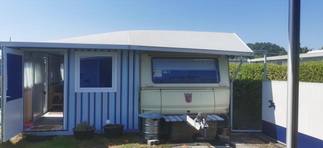 Campingplatz 2 Tabbert Wohnwagen Doppelstellplatz m. festen Anbau  Camping